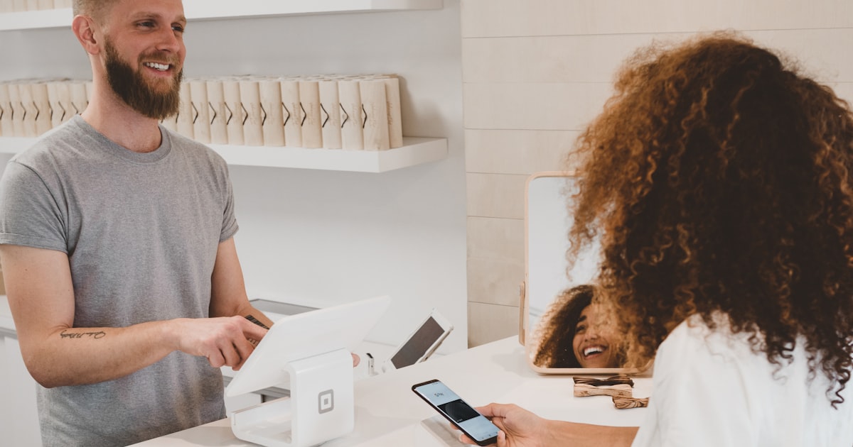 Cómo reducir las devoluciones en moda online con prueba virtual e IA